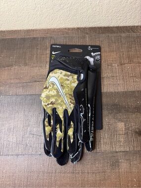 Nike Vapor Jet Football Gloves “NFL Salute to Service”
- Size M Men.